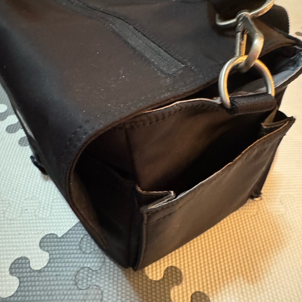 Twelve little diaper caddy black diaper bag baby bag dad bag crossbody wipes - Picture 4 of 10